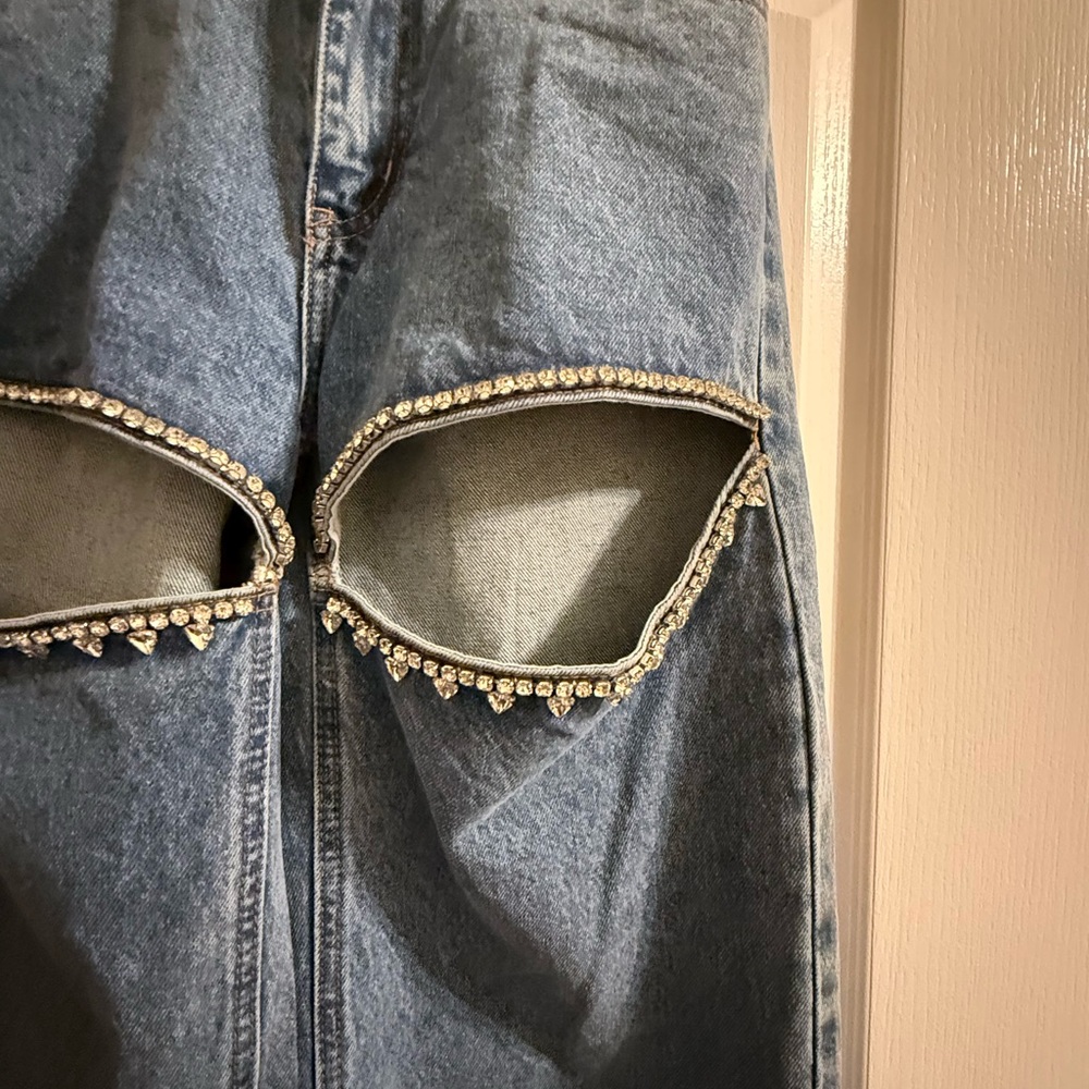 Steve Madden Jeans with rhinestones - Picture 2 of 4
